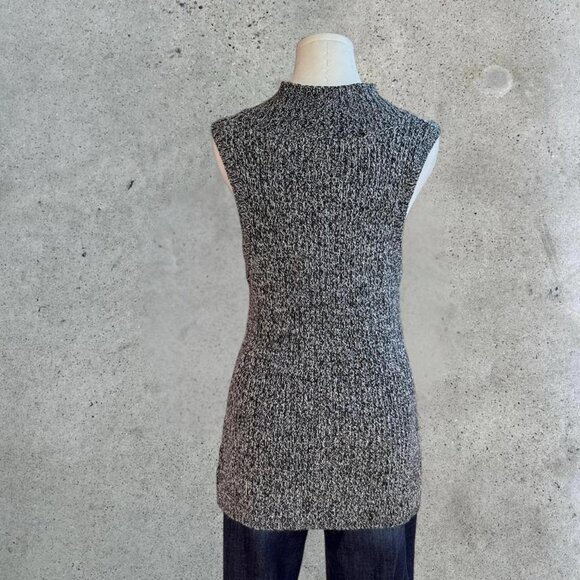 grey sleeveless cardigan - Picture 5 of 7